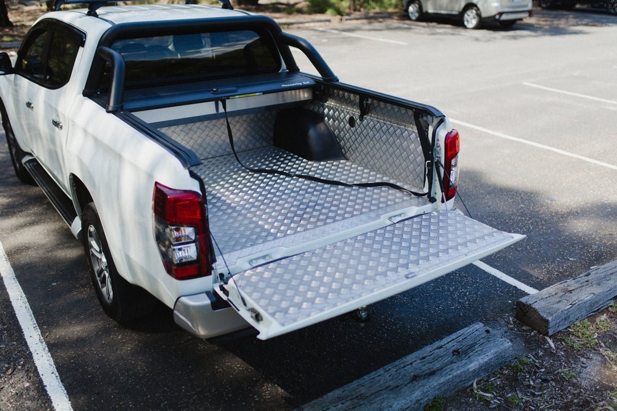 Alu Liner - Toyota Hilux (A deck) 2015+ - Mountain Top Group